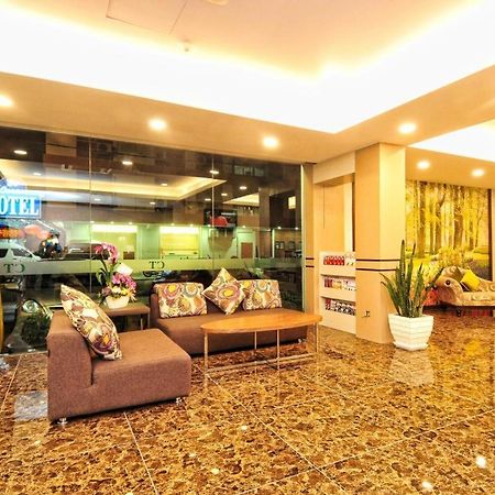 Hotel Zamburger Grand City Malacca Екстер'єр фото